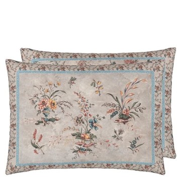 VINTAGE FLORAL FLAT
