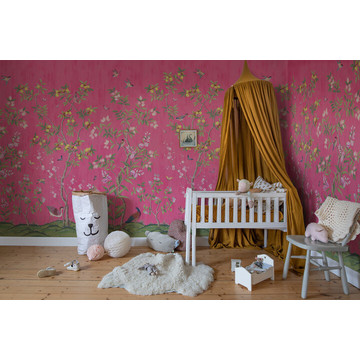 R16746_Chinoiserie_Chic-Fuchsia_Rebel-Walls-14-image2-720x480-d6d3063b-e2a2-413a-8ff7-401274376f3b