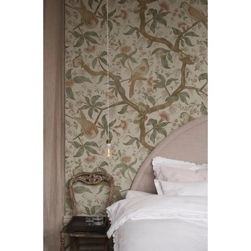 S10686 Alexa Mural-amb